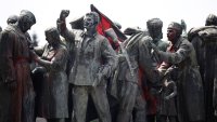 Кабинетът дава още пари за Паметника на Съветската армия