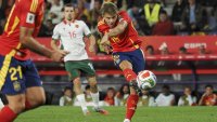 Испания се смили, с "глуха" защита паднахме само с 4:0