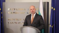 Желязков увери: Няма пряка опасност за страната ни от конфликта в Близкия изток 