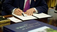Куба е следващата? US армията търси медицински, инженерни и логистични части