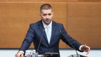 Скандал: Депутатите се скараха заради изслушването на Демерджиев