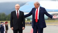 В САЩ: Тръмп разстла червения килим за Путин, но си тръгна с празни ръце