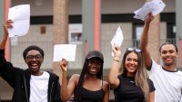 Как образованието и полът подхранват политическото разделение на поколението Z