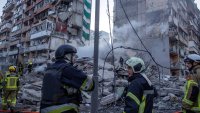 Украйна комбинира бойни роботи и дронове за нов тип война