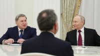 Ушаков: Разговорът между Путин и Уиткоф беше полезен и съдържателен