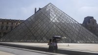 Кражба в Лувъра го затвори за посетители в днешния ден