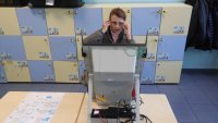 Варненка отиде да гласува, казаха ѝ, че вече е дала вота си 