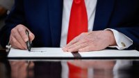 Тръмп отсече: Споразумението между САЩ и Иран ще бъде подписано утре