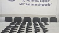 Митничари откриха 45 бойни пистолета в камион на "Капитан Андреево"