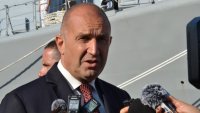 Радев за бития полицейски шеф в Русе: Разпад на държавността