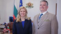 Доцова: Отпадането на визите е ключово за баланса в отношенията ни със САЩ