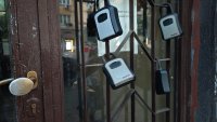 Нов удар по краткосрочните наеми: ЕС готви правила за райони с недостиг на жилища