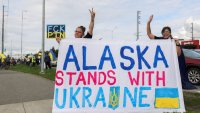 Часове преди срещата Тръмп-Путин: В Анкъридж се проведе проукраински протест