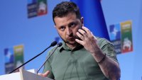 Странен акт: Зеленски разреши парада в Москва с указ