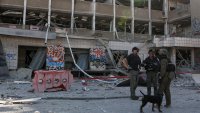 Иранската ракетна атака рани няколко души в Израел, момче е в тежко състояние