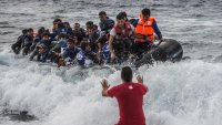 243 нелегални мигранти са открити за ден в района на остров Крит