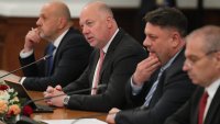 Дончев: България прекара четири години в почти перманентна политическа криза 
