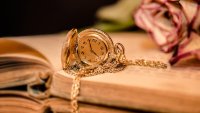 Влияе ли наистина връщането на часовника с един час назад на здравето ви?