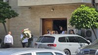 В кадър: "Славия" изпрати в последния им път двете деца, загинали на "Тракия"