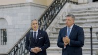 Гюров и Кандев разместват пластовете преди президентските избори