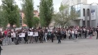 Жители на Хасково на протест след смъртта на 18-годишната Маги