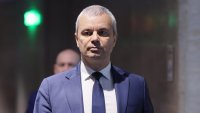 Костадинов: С всяка публична изява Радев показва евроатлантическите си виждания