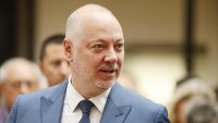 Правителството си е поставило сериозни цели за повишаване на жизнения стандарт