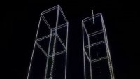 Шоу с дронове в Ню Йорк в памет на загиналите от 11 септември