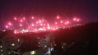 Eфектна заря или сигнални ракети стресираха софиянци снощи? ВИДЕО