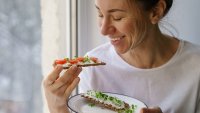 7 основни грешки в храненето на средна възраст, които саботират метаболизма ви