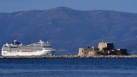 Цените на горивата удрят тежко гръцките острови