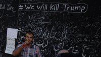 В кадър: Техеран изпрати Хаменей с траурни церемонии и "Смърт за Америка"