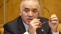 Каспаров: Краят на войната в Украйна ще означава край на режима на Путин