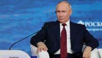 Подуто лице, дрезгав глас: Путин се държи все по-странно и това трябва да ни притеснява