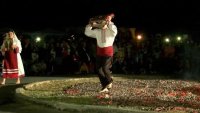 Нестинарите влязоха в жарта с икони въпреки забраната на църквата