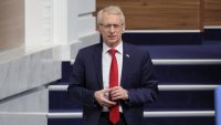 Денков в атака: Радев защитава лице на руските тайни служби