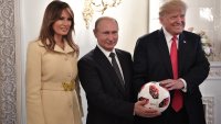 Мелания Тръмп пише на Путин: Върнете смеха на децата, време е