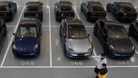 Възмутените европейци намалиха продажбите на Tesla в ЕС с 9%