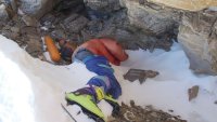 Свалят от Еверест "Зелените ботуши" - най-зловещата забележителност на върха 