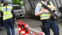 Поне пет жертви на масова стрелба в училище в Австрия ВИДЕО