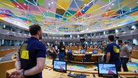 Как Европа може да оцелее след американския антагонизъм?