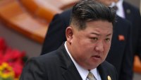 Историята на успеха на Ким Чен Ун в приятелството му със Си и Путин 