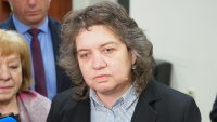 Киселова не вижда драма в забавянето на бюджета