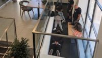 Арестуваха трима наркодилъри в сградата на Халите 