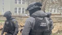 Арестуваха четирима за заплахи и насилие след спецоперация