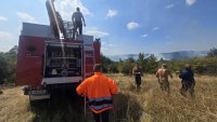 Прокуратурата влезе на оглед в &bdquo;ЕМКО&ldquo; след взривовете в склада за боеприпаси