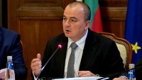 Абровски защити кадровите промени, били нормални за всяко управление