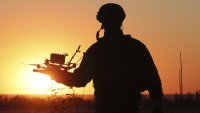 Мога да убивам и да не бъда съден: Украинските затворници разменят килията за бойното поле