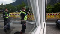 Засилените гранични проверки в Германия под въпрос, полицаите са претоварени