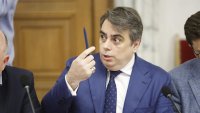Асен Василев: При ГЕРБ бяхме на постна пица, при Радев сме на капково напояване